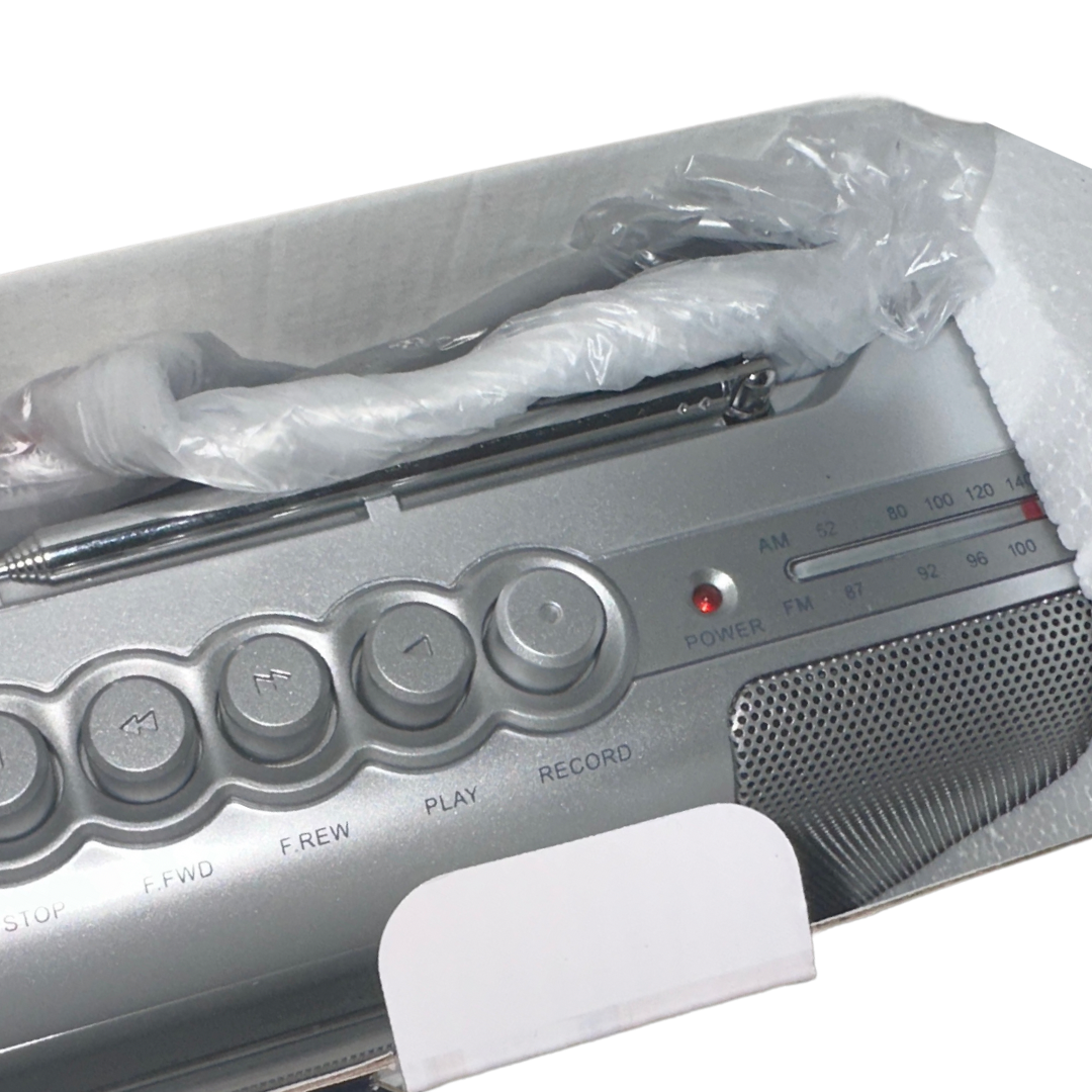 CR-6502 portable cassette recorder